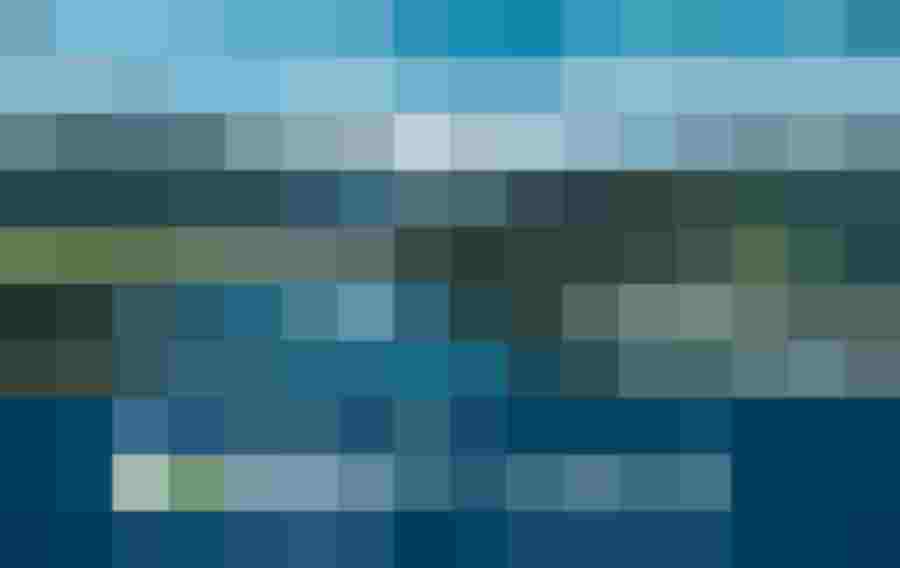 Panoramablick auf Zell am See und Kaprun mit Zeller See und umliegenden Bergen.